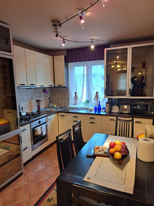  Comision 0%,Apartment 3 camere ideal familie(finisat, partial mobilat, utilat)