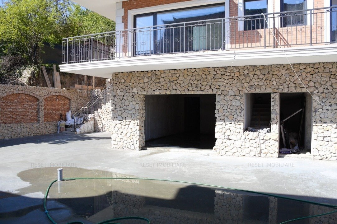 Vila, cu potential de investiti in Grigorescu, panorama deosebita